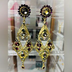 Gold-Tone Purple Crystal Chandelier Drop Earrings - Diamond Shaped.